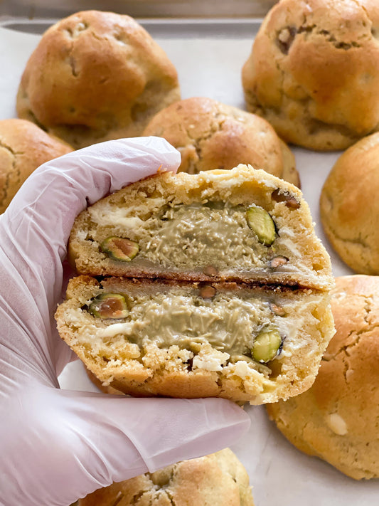 Dubai Pistachio Stuffed Cookie